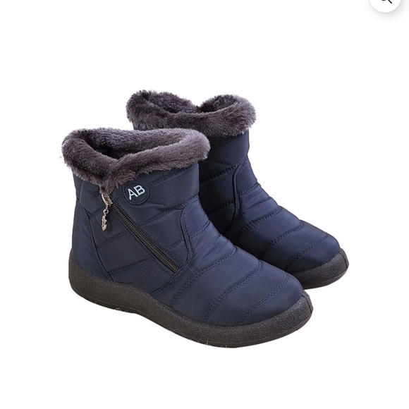 Women's Navy Winter Boots - Picture 1 of 5